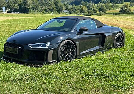 Audi R8 5.2 FSI plus S tronic quattro Spyder -APT