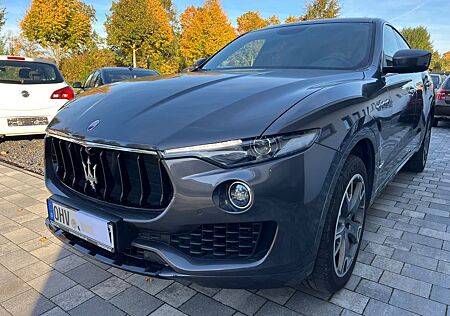 Maserati Levante GranLusso S Q4 Scheckheft 360 Cam