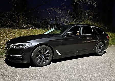 BMW 530d xDrive Touring A -
