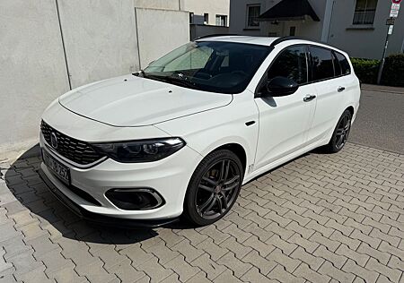 Fiat Tipo 1.4 T-Jet LOUNGE LOUNGE