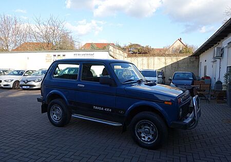 Lada Niva TAIGA 4x4, EU4, AHK, Getriebeproblem !!