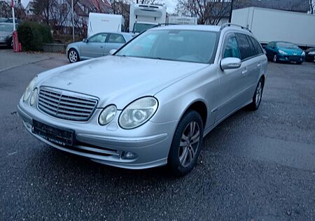 Mercedes-Benz E 240 T AVANTGARDE/+Gasumbau/Navi/AHKTop Zustand