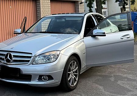 Mercedes-Benz C 180 KOMPRESSOR BlueEFFICIENCY -