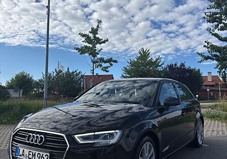 Audi A3 30 TDI Sportback -