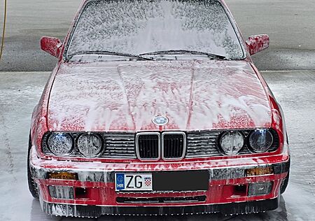 BMW 325i E30 cabrio