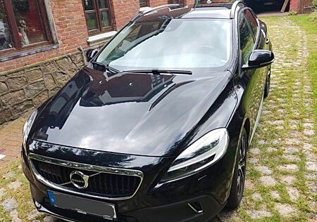 Volvo V90 Cross Country V40 CC D3 Vollausstattung, TÜV neu, Scheckheft