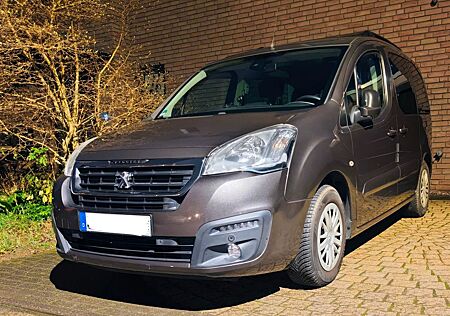 Peugeot Partner Tepee BlueHDi 100 ETG6 Allure AHK, RFK..