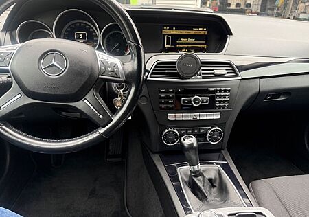Mercedes-Benz C 200 CDI T BlueEFFICIENCY -