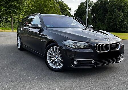 BMW 520d Touring A Luxury Line