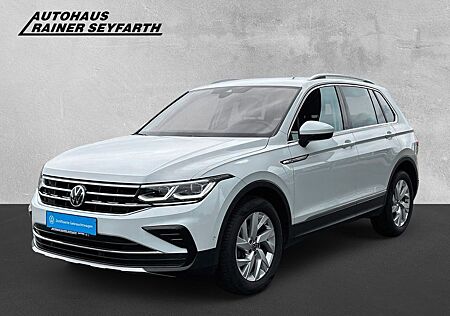 VW Tiguan Volkswagen 2.0 TDI Elegance 4Motion AHK-klappbar Nav