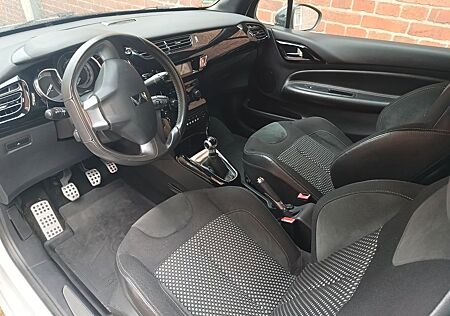 Citroën DS3 VTi 120 SoChic SoChic