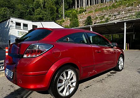 Opel Astra 1.6 GTC