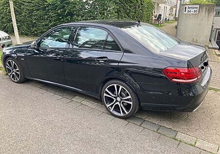 Mercedes-Benz E 220 E220 4Matic Edition E 19Zoll Sportpaket