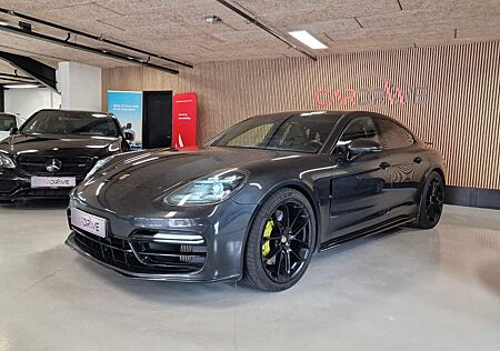 Porsche Panamera 4 E-Hybrid Chrono