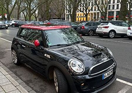 Mini John Cooper Works TÜV aktuell