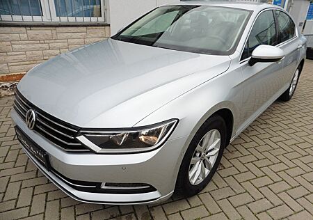 VW Passat Volkswagen 1,4 TSI Comfortline*NAVI*PDC*AHK*SHZ*Temp