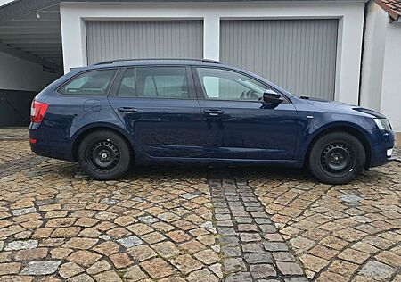 Skoda Octavia 1.6 TDI Joy Combi Joy