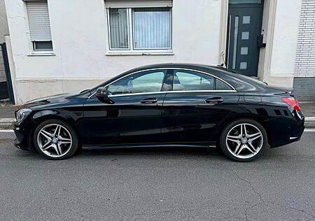 Mercedes-Benz CLA 220 CDI 4MATIC DCT AMG Line AMG Line