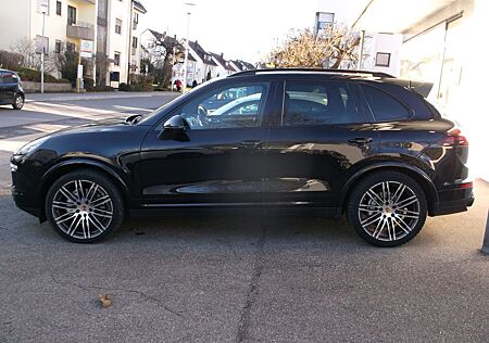 Porsche Cayenne S Diesel Platinum Edition/PANO/SITZBELÜF