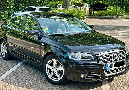 Audi A3 1.6 Attraction Sportback Attraction