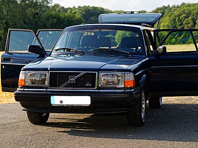 Volvo 240 245 Kombi Automatik HU neu Kompletthistorie