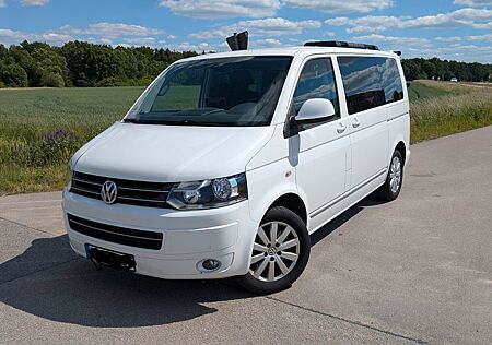 VW T5 Multivan Volkswagen mit Camping Zubehör & Fotovoltaik