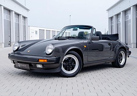 Porsche 911 Urmodell 911 Carrera 3.2 Cabrio | Schiefergrau | Deutsch
