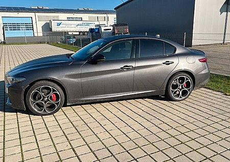 Alfa Romeo Giulia 2.0 Turbo 16V 206kW AT8-Q4 Veloce Veloce