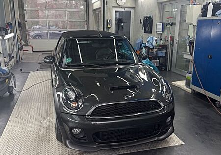 Mini Cooper SD Cabrio John Cooper Works
