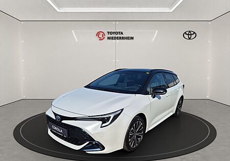 Toyota Corolla TS Black & White LED+NAVI+CARPLAY+RFK