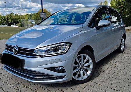 VW Golf Sportsvan Volkswagen 1.5 TSI ACT OPF 96kW Highline...