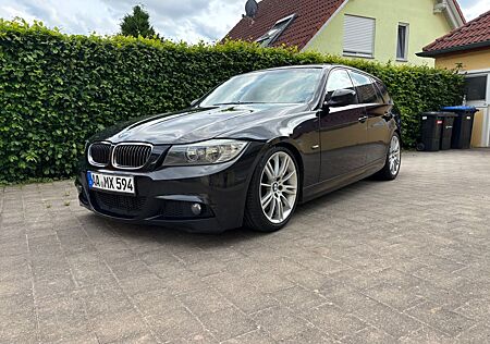 BMW 330d Touring M-Paket AHK Leder