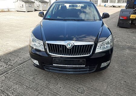 Skoda Octavia 1.6 MPI Elegance Combi