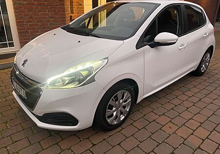 Peugeot 208 BlueHDi 100 Navi SHZ PDC