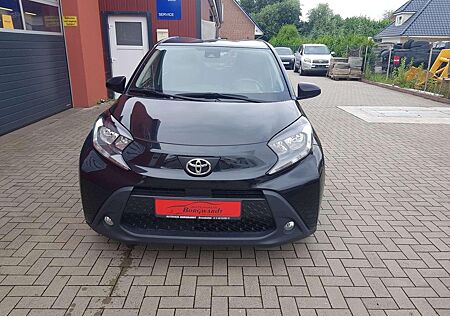 Toyota Aygo (X) Aygo Play
