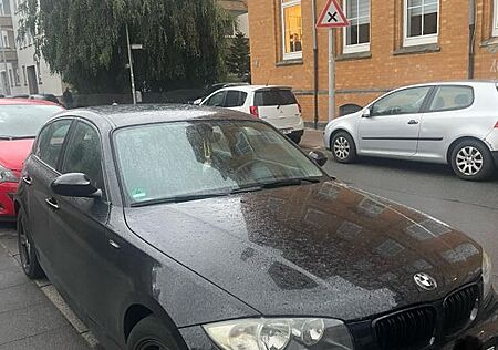 BMW 118i BMM 1er zu verkaufen