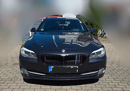 BMW 520d F11 , HeadUp Display, Getriebe und Motor neu