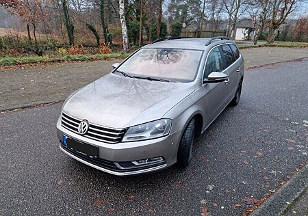 VW Passat Variant Volkswagen 2.0 TDI DSG Trendline BMT Var...