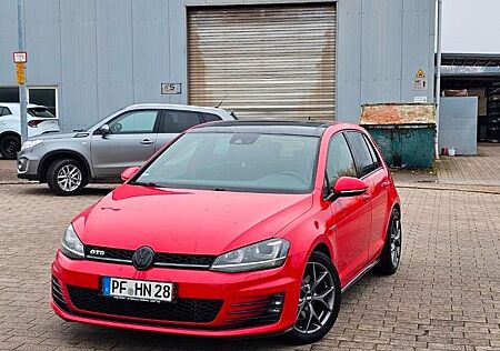 VW Golf Volkswagen 2.0 TDI Standheizung Panorama Dach