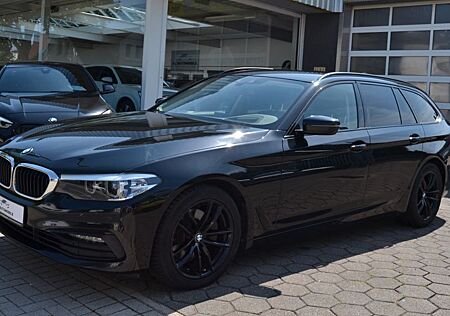 BMW 520d xDrive Sport Line*AHK*Kamera*HUD*TotW*DAB*