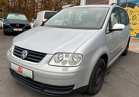 VW Touran Volkswagen Trendline 1.6 FSI Klima SHZ Tempomat TÜV