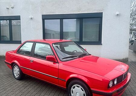 BMW 318is Kw 100 Km 281000 HU02.27.