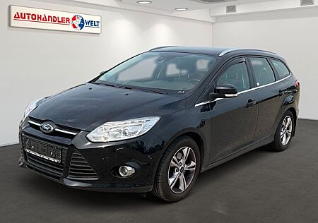 Ford Focus Kombi 1.0 EB Titanium AAC PDC SHZ AHK