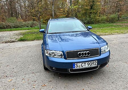 Audi A4 2.4 Avant -