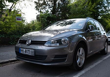 VW Golf Volkswagen 1.6 TDI BlueMotion Comfortline Variant ...