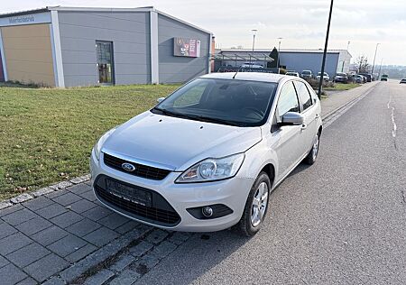 Ford Focus Lim. Style TÜV*SCHEIBENHEIZUNG*AHK