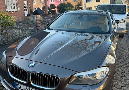 BMW 525d xDrive Touring -
