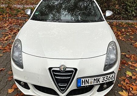 Alfa Romeo Giulietta Quadrifoglio Verde weiß