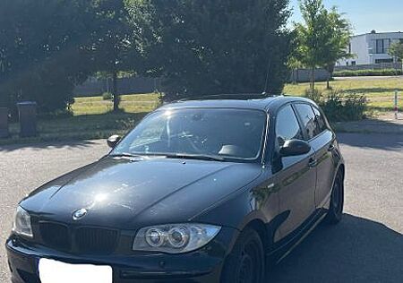 BMW 120i -