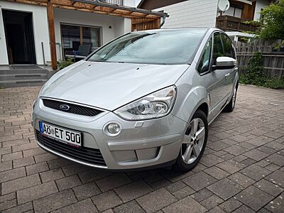 Ford S-Max 5 Zy Titanium + in herausragendem Zustand